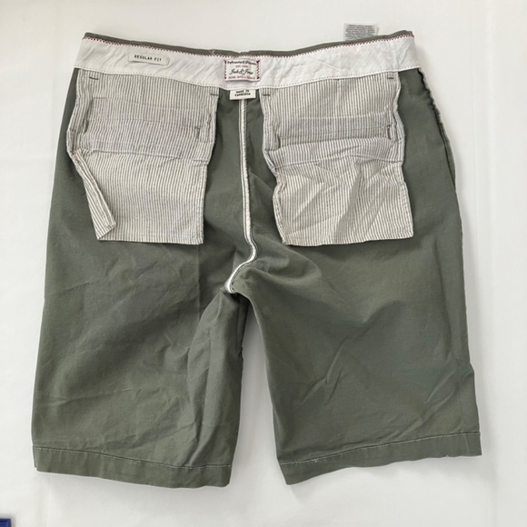 Jack & Jones Flat Front Chinos, Sage colored with sailboat pattern Size S - Picture 14 of 17